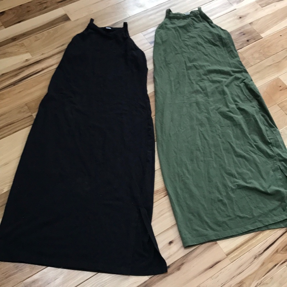 Midi dress lot.